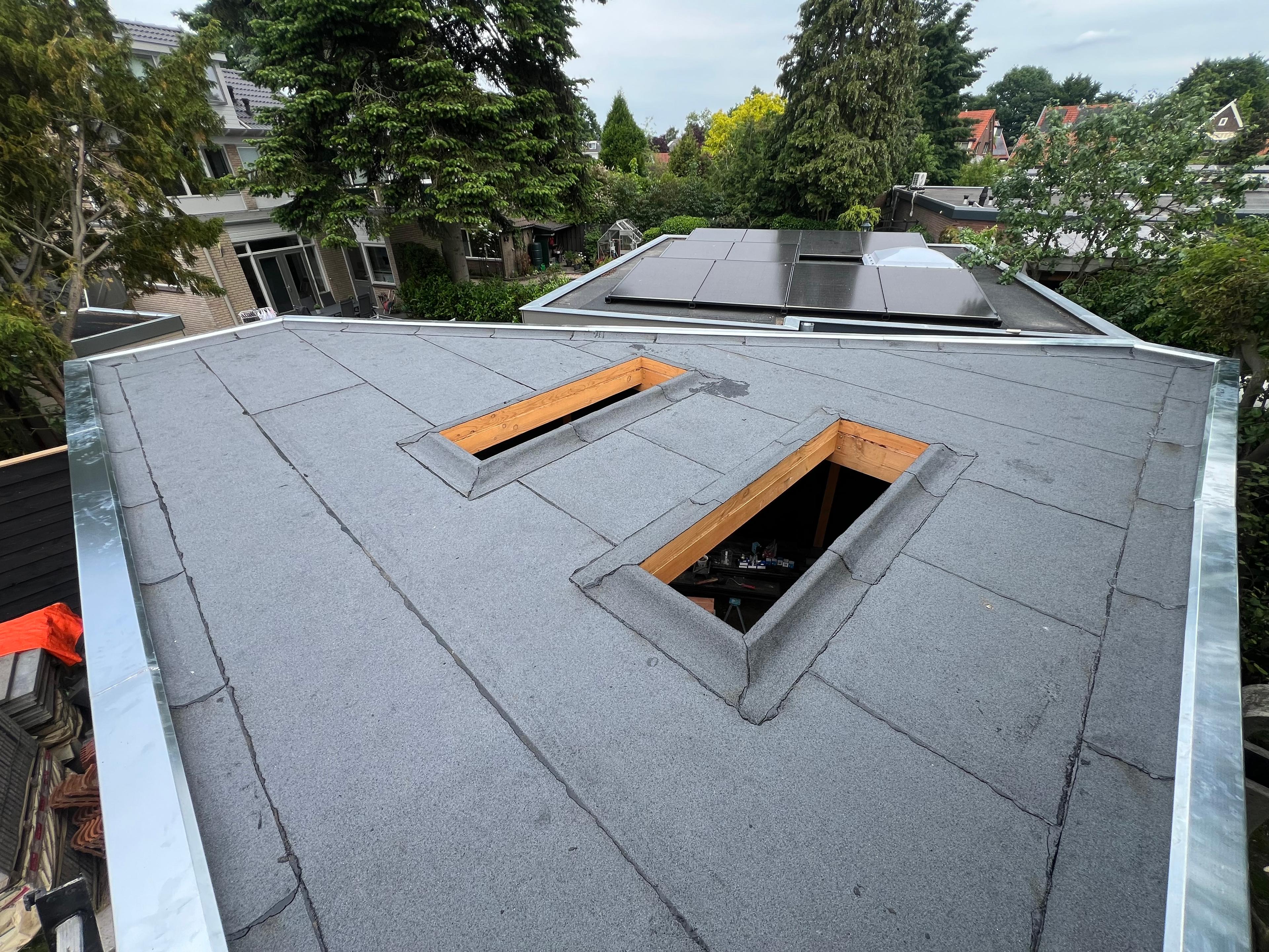 Vakkundige bitumen plat dak veranda door BWD Dakwerken in Utrecht